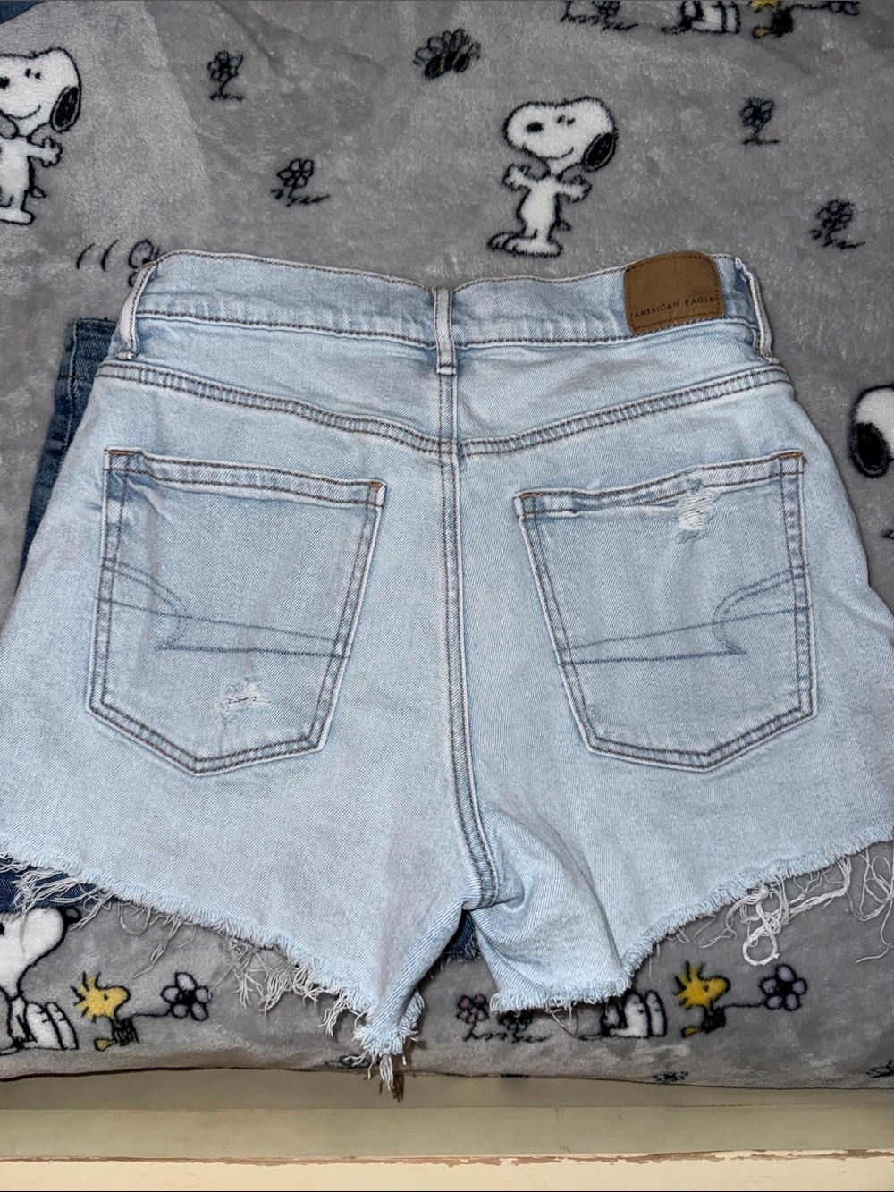 2 shorts Kensie jeans short and American Eagle bundle ! pack of 2 shorts ! Sz 2 - Picture 4 of 7